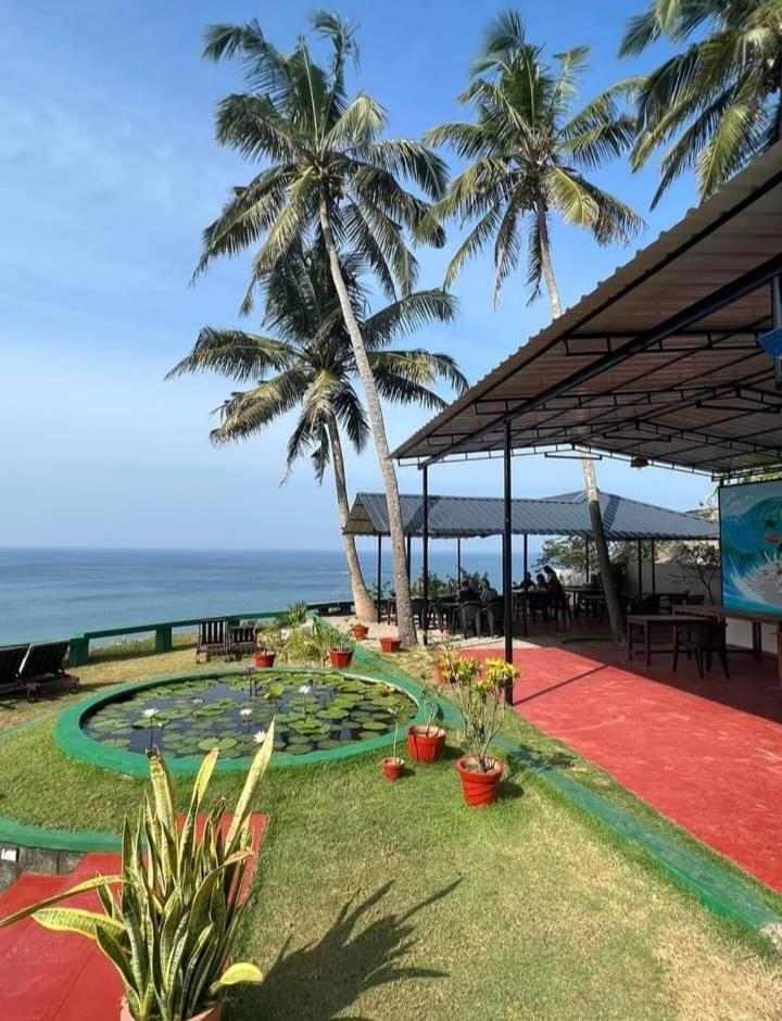 Seashore Beach Resort Varkala Exteriör bild